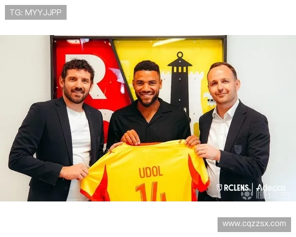 朗斯上半场1-0领先 梅斯防线失误致失球